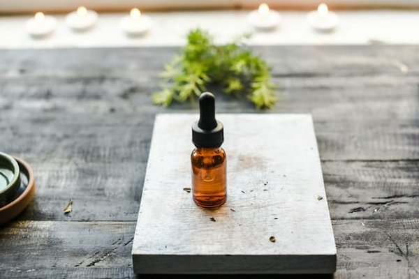 Comment Utiliser les Produits Cosmétiques Anti-âge ?